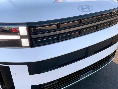 Used 2025 Hyundai Santa Fe Limited image 28