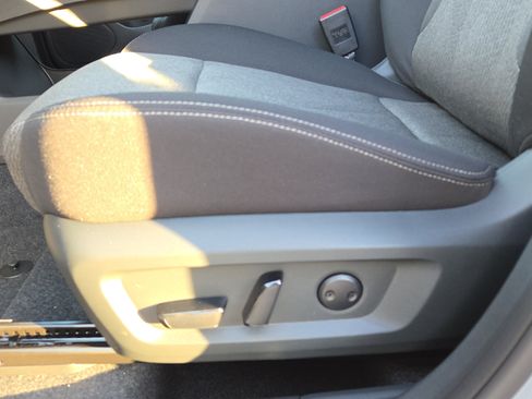 Used 2026 Nissan Rogue SV w/ Cold Weather Package FWD image 14