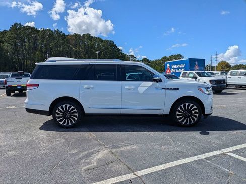 Certified 2022 Lincoln Navigator L Black Label AWD/4WD image 4