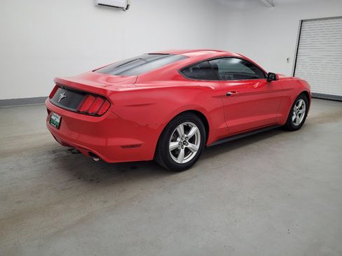 Used 2015 Ford Mustang Coupe image 10