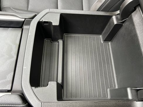 Used 2023 GMC Yukon Denali w/ Max Trailering Package image 32