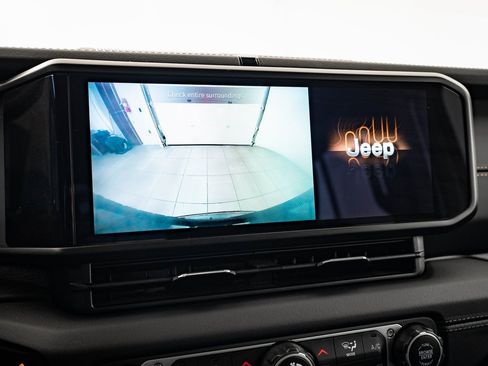 Used 2024 Jeep Wrangler Unlimited Sahara w/ Safety Group image 34