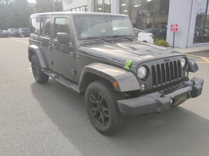 Used 2017 Jeep Wrangler Unlimited Sahara AWD/4WD image 3