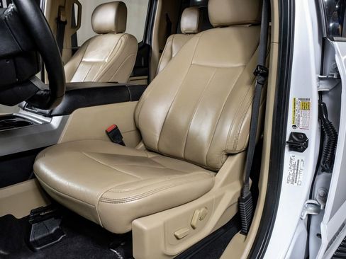 Used 2020 Ford F350 Lariat w/ Lariat Value Package image 28