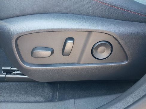 New 2025 Chevrolet Equinox RS image 25