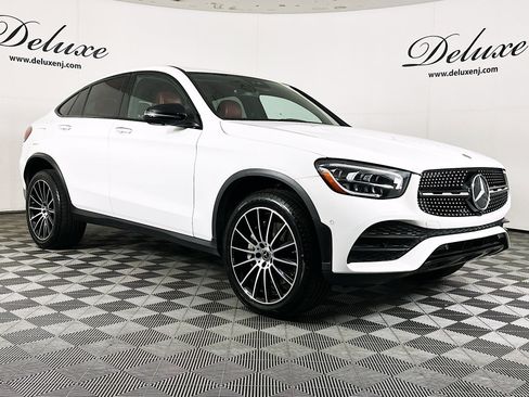 Used 2023 Mercedes-Benz GLC 300 GLC 300C4 AMG Line 4MATIC w/ AMG Line image 1