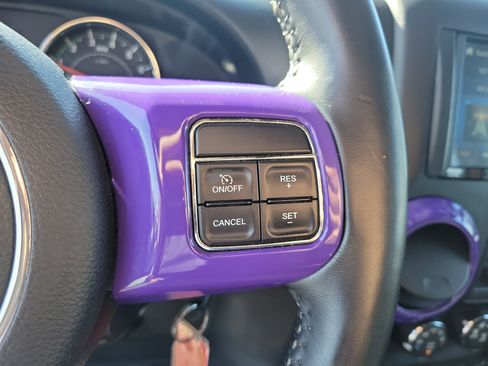 Used 2017 Jeep Wrangler Unlimited Sahara w/ Connectivity Group image 25