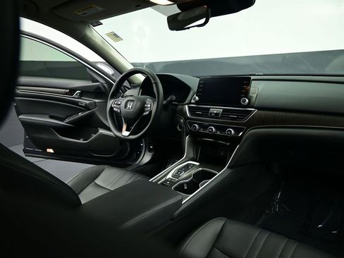 Used 2022 Honda Accord Touring image 37
