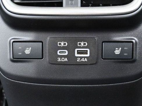 Used 2025 Subaru Outback Limited AWD/4WD image 34