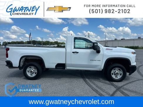 Used 2025 Chevrolet Silverado 2500 W/T w/ Z71 Off-Road Package AWD/4WD image 4