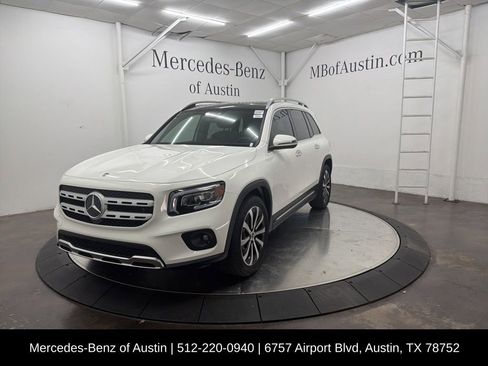Certified 2022 Mercedes-Benz GLB 250 4MATIC image 3
