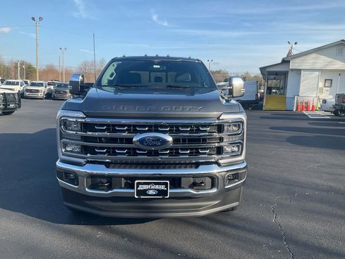 New 2026 Ford F250 Lariat w/ Chrome Package image 2