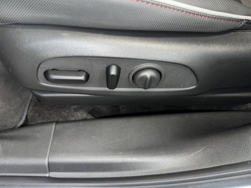 Certified 2022 Chevrolet TrailBlazer RS w/ Technology Package image 3