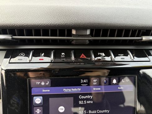 Used 2023 Jeep Grand Cherokee Altitude image 18