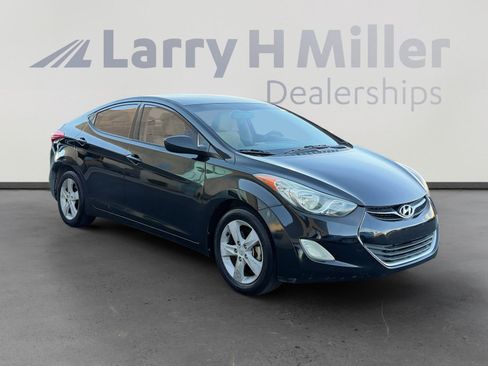 Used 2013 Hyundai Elantra GLS w/ Preferred Pkg image 7