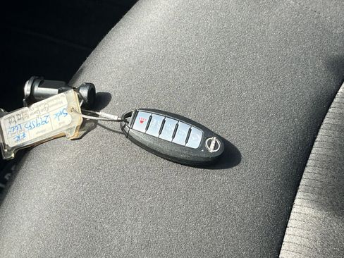 Used 2025 Nissan Altima 2.5 SV image 21