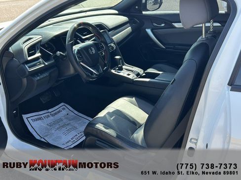 Used 2016 Honda Civic Touring image 10
