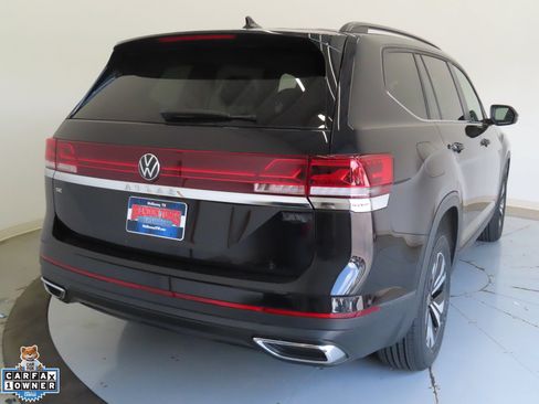 Certified 2024 Volkswagen Atlas SE FWD image 3