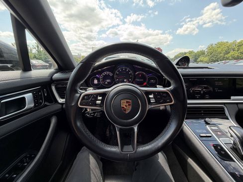 Used 2018 Porsche Panamera 4S AWD/4WD image 13