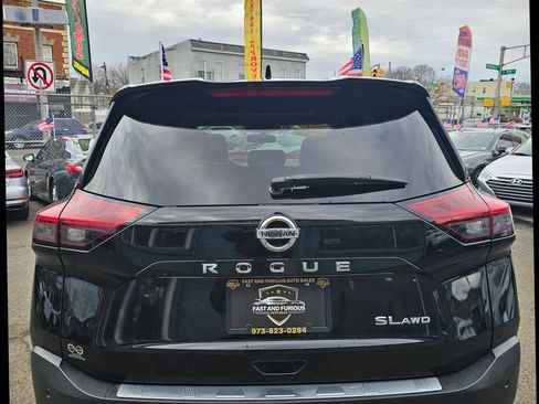 Used 2021 Nissan Rogue SL image 22