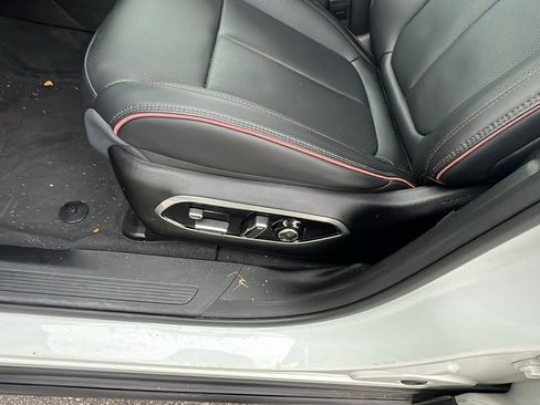 Used 2024 Jeep Wagoneer Launch Edition image 17