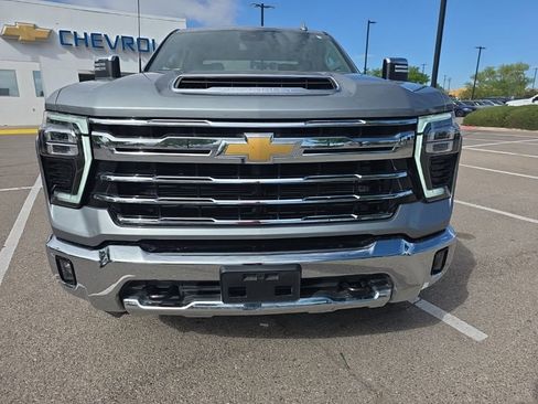 Used 2024 Chevrolet Silverado 2500 LTZ image 10