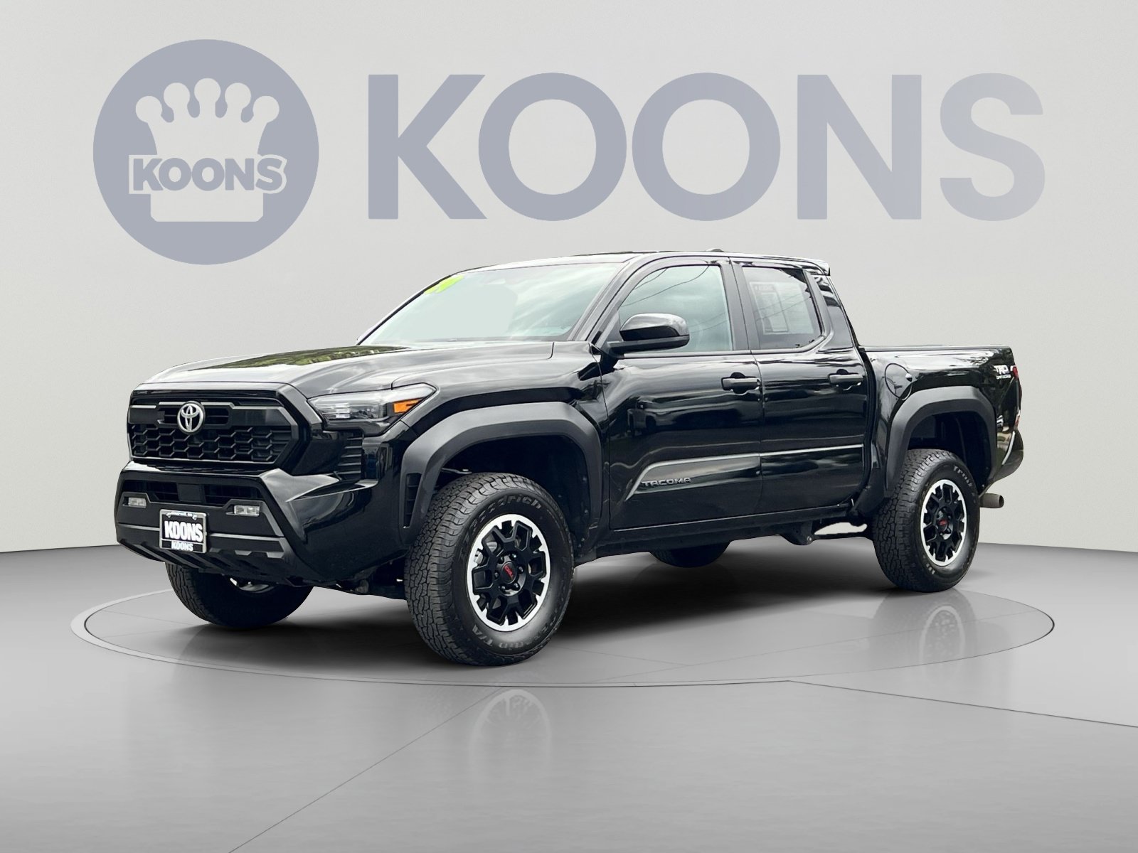 Used 2024 Toyota Tacoma TRD Off-Road AWD/4WD image 1