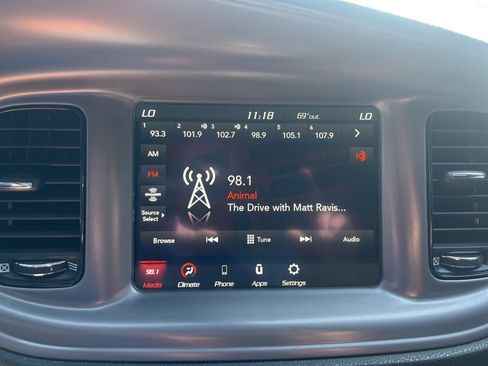 Used 2023 Dodge Charger SXT w/ Blacktop Package image 10