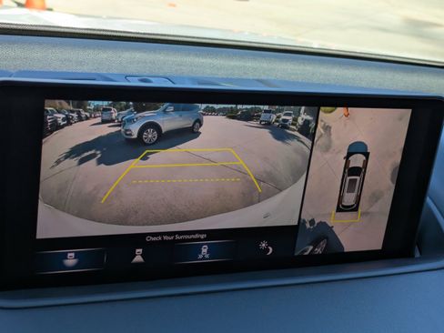 Used 2024 Acura MDX SH-AWD w/ Advance Package image 29