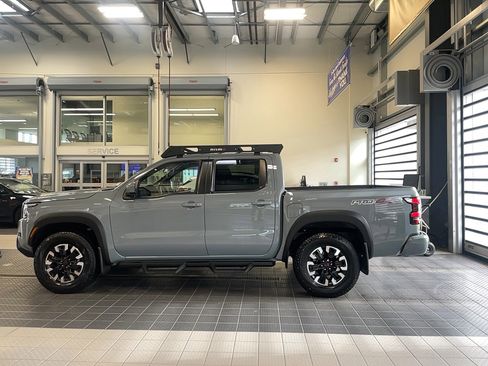 Used 2023 Nissan Frontier PRO-4X w/ Technology Package image 4