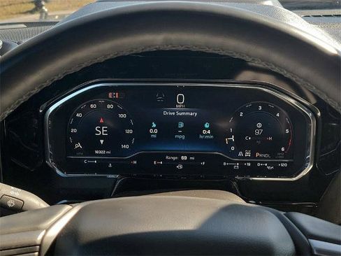 Used 2024 Chevrolet Silverado 2500 High Country w/ High Country Premium Package image 25