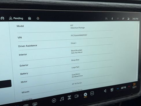 Used 2022 Rivian R1T Adventure AWD/4WD image 27