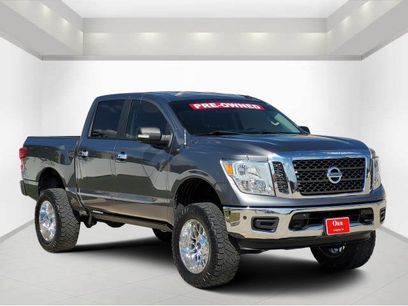 Used 2018 Nissan Titan SV w/ SV Convenience Package
