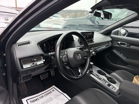 Used 2023 Honda Civic Sport image 17