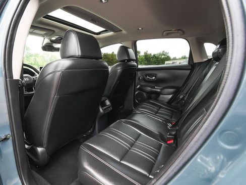 Used 2025 Honda HR-V EX-L image 32