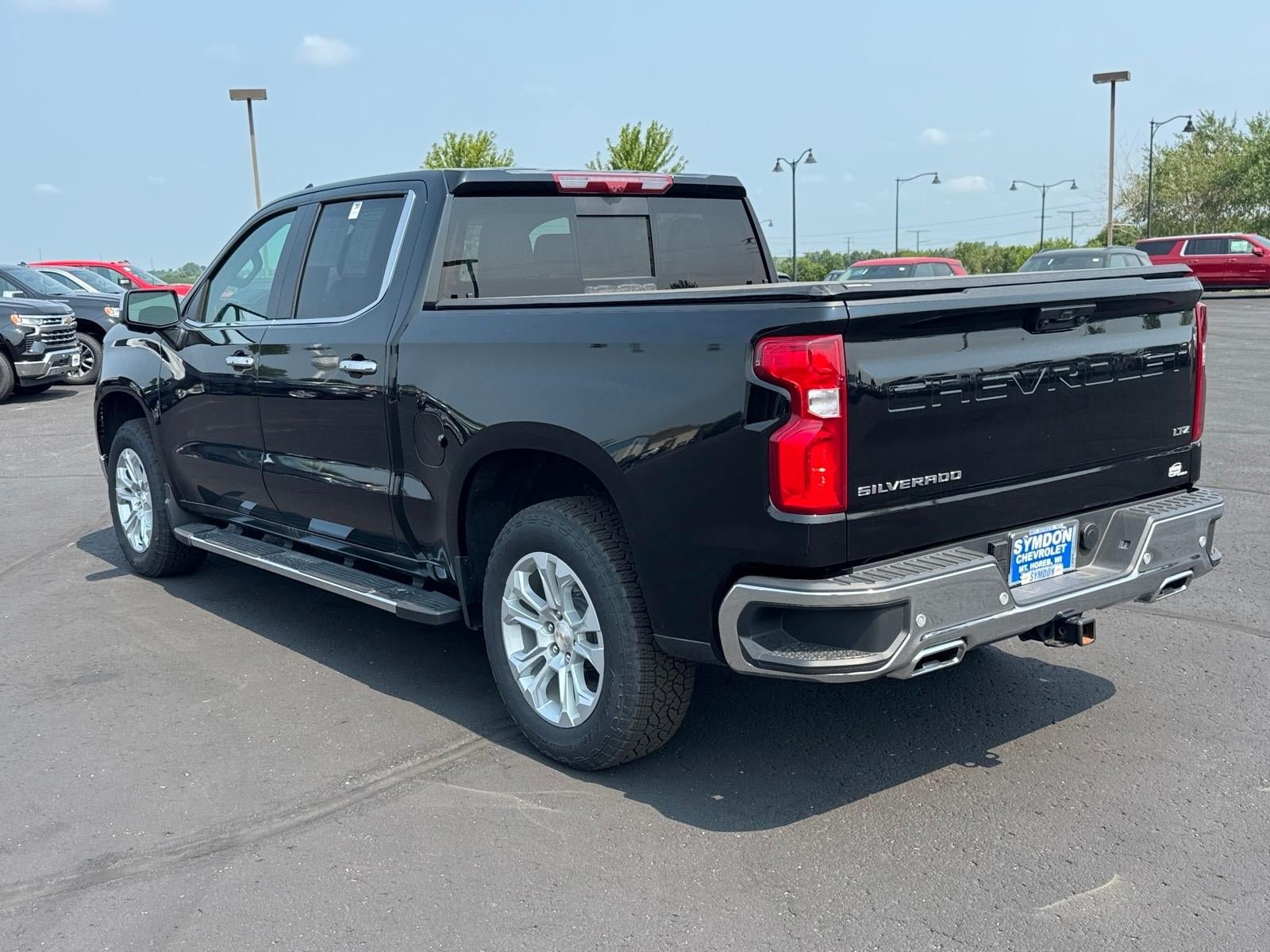 Used 2026 Chevrolet Silverado 1500 LTZ AWD/4WD image 3