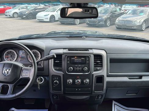 Used 2018 RAM 1500 ST w/ SXT Appearance Group AWD/4WD image 12