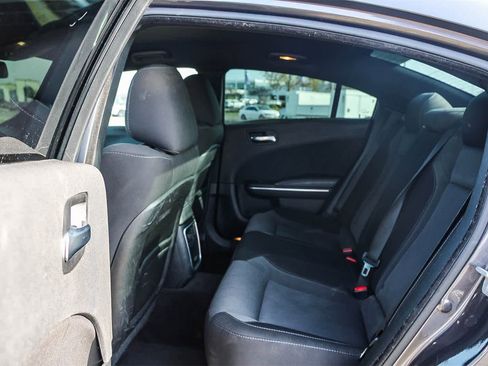 Used 2018 Dodge Charger R/T image 13