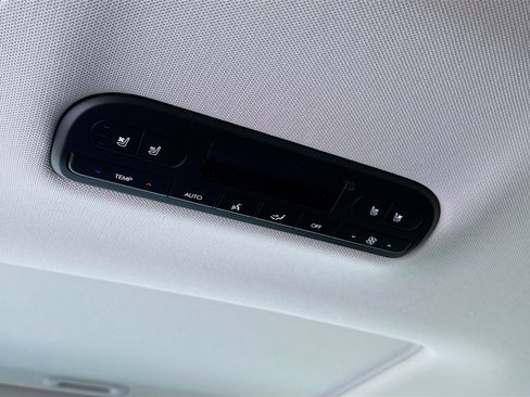 New 2026 Hyundai Palisade SEL Premium FWD image 17