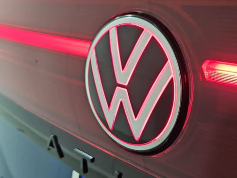 New 2026 Volkswagen Atlas Cross Sport SEL R-Line image 11