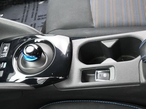 Used 2019 Nissan Leaf SV w/ SV Technology Package image 22