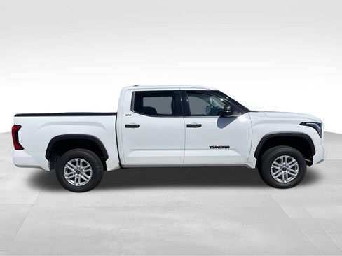 Used 2023 Toyota Tundra SR5 w/ SR5 Convenience Package AWD/4WD image 21