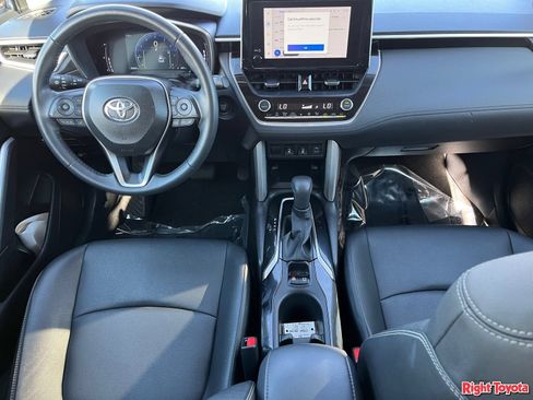 Certified 2025 Toyota Corolla Cross XLE AWD/4WD image 16