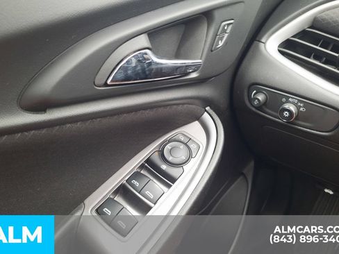 Used 2024 Chevrolet Malibu LT FWD image 15
