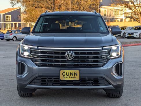 Used 2025 Volkswagen Atlas SE FWD image 9