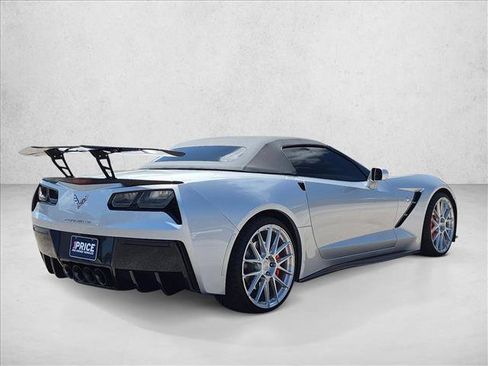 Used 2019 Chevrolet Corvette Stingray Convertible w/ 2LT Preferred Equipment Group RWD image 6