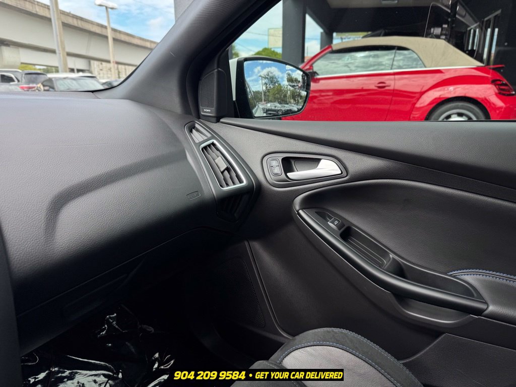 Used 2017 Ford Focus RS AWD/4WD image 24