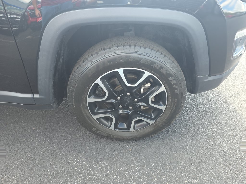 Used 2021 Jeep Compass Trailhawk AWD/4WD image 11