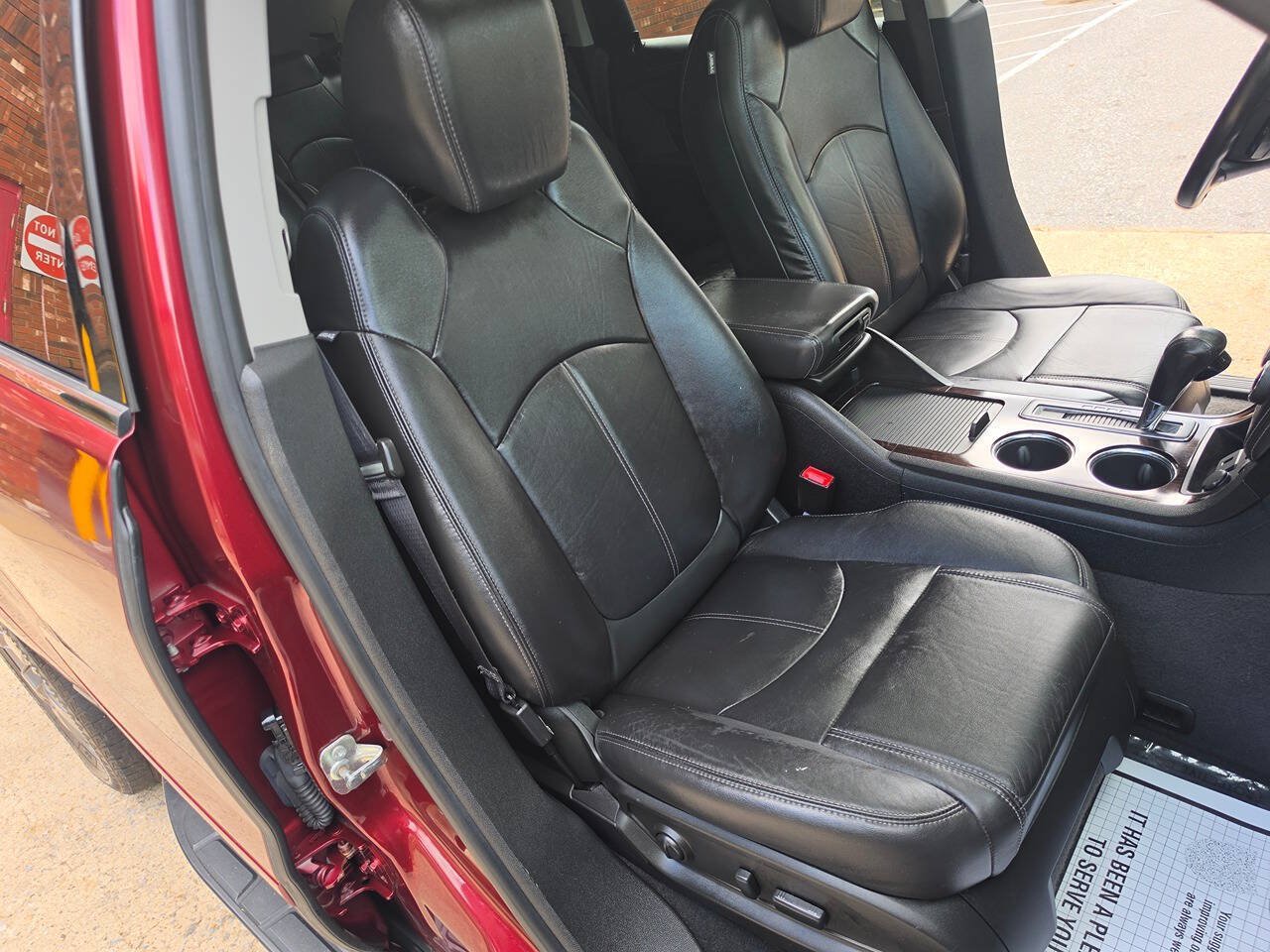 Used 2017 Chevrolet Traverse LT AWD/4WD image 10