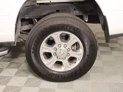 Used 2024 RAM 2500 Big Horn w/ Bed Utility Group image 17